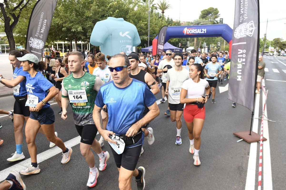La carrera y marcha Solidaria Asteamur, en imágenes