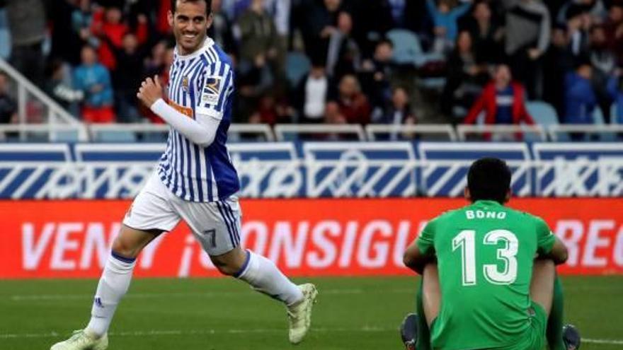 Juanmi celebra un dels 5 gols del curs passat al Girona.