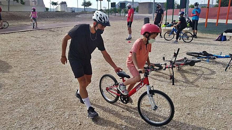 Salida al Pump Track de Elda