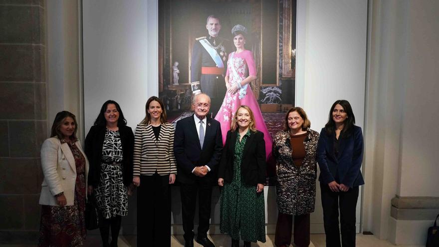Una exposición repasa los diez años del reinado de Felipe VI
