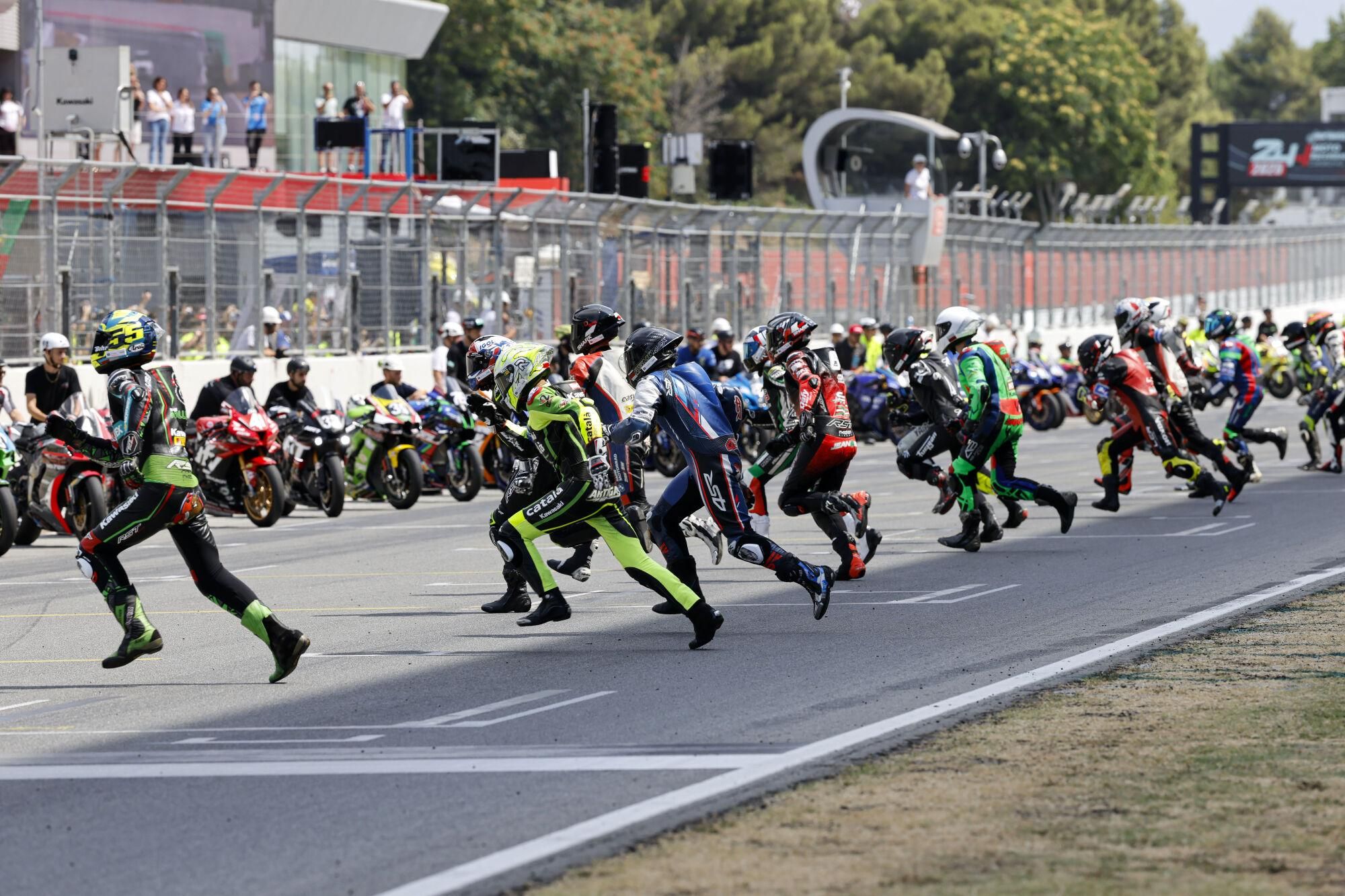 Imatges de les 24 hores de Montmeló de motociclisme 2025