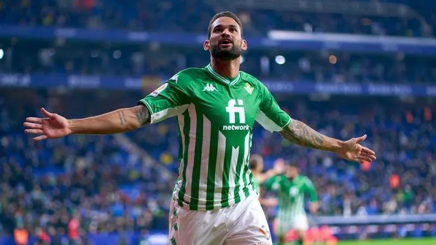 Willian José, en una imagen de archivo, celebra un tanto con el Betis.