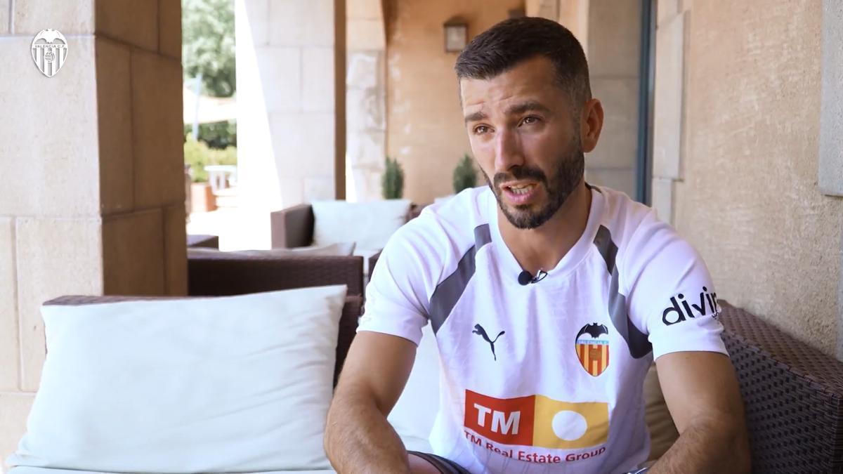 Vídeo VCF | Entrevista con el capitán Gayà
