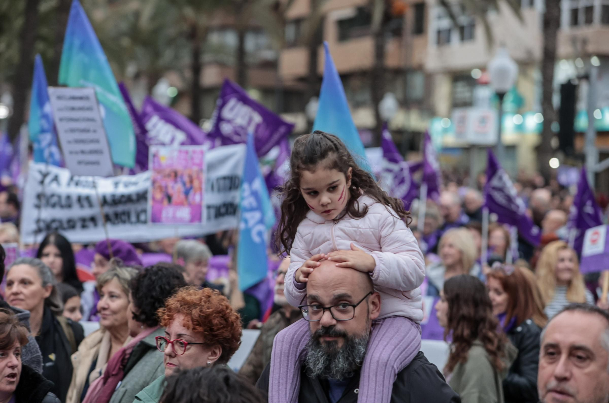 Marcha 8M en Alicante, día de la Mujer