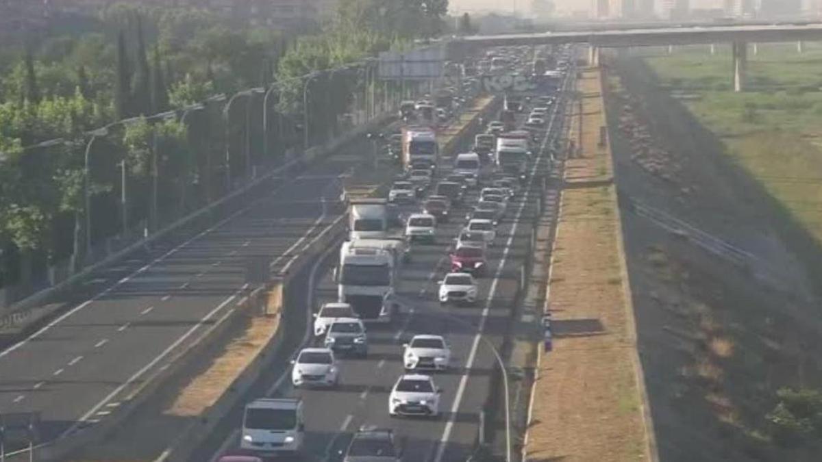 La V-30, con congestion este miércoles 27 de mayo por la mañana.