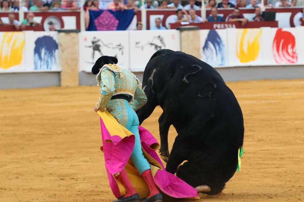 Enrique Ponce corta cuatro orejas