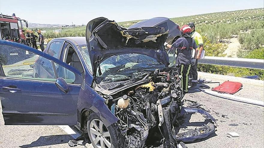 Muere un matrimonio en un accidente en Córdoba