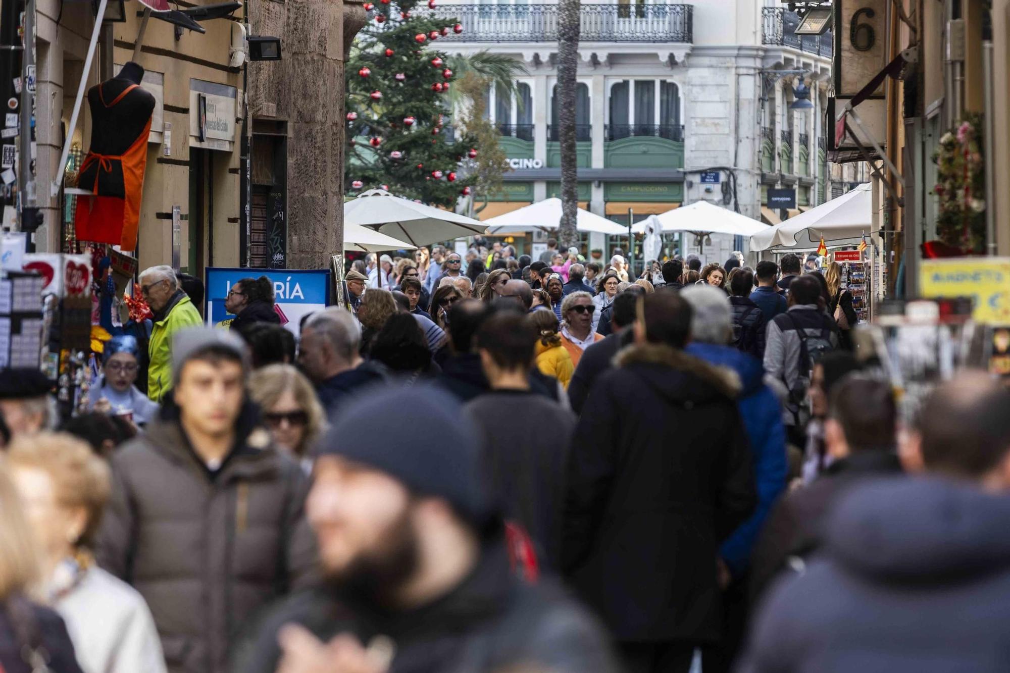 València, a reventar en el puente de la Constitución