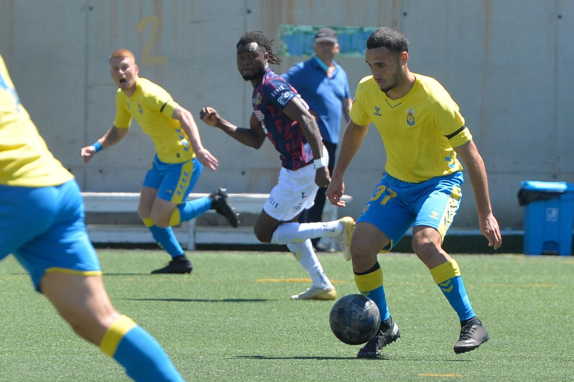 Partido entre Las Palmas Atlético y Yeclano Deportivo (9/05/2021)