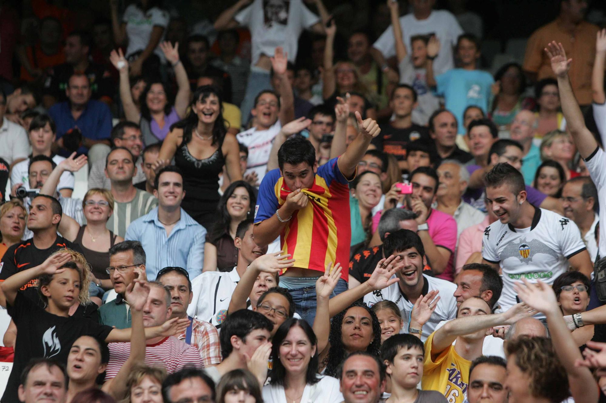 Imágenes, ya históricas, de la grada de Mestalla, que pueden volver pronto