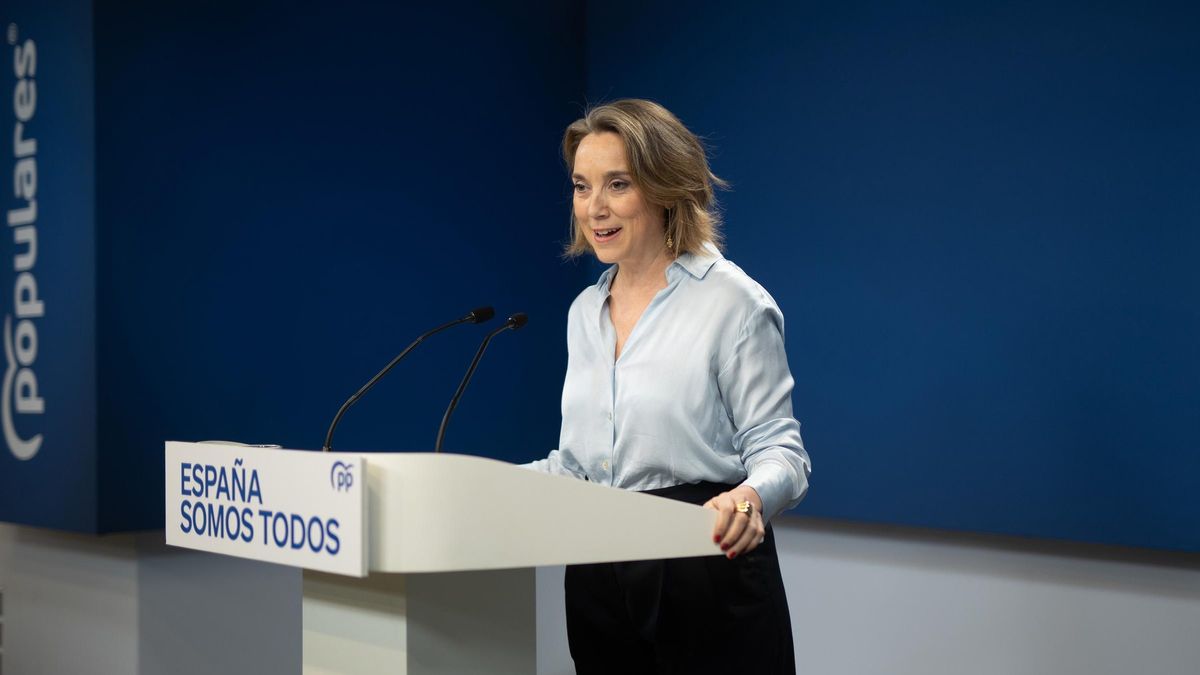Archivo - La secretaria general del PP, Cuca Gamarra, durante una rueda de prensa, en la sede del PP, a 24 de enero de 2025, en Madrid (España).
