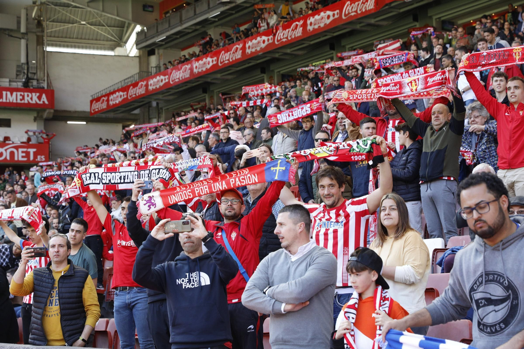 Así fue el encuentro entre el Sporting y el Alavés