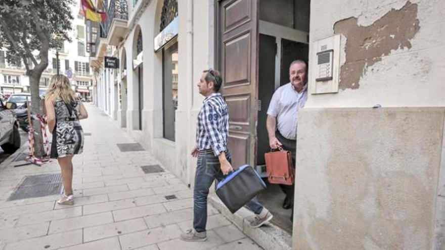 Antoni Marí ´Carraca´, al término de la reunión.