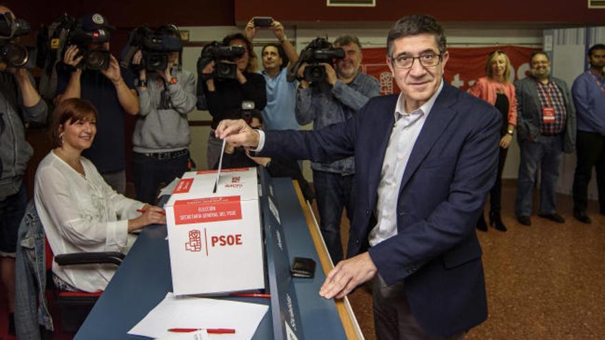 López: &quot;Espero que mañana sea el primer día en que recuperemos al PSOE&quot;