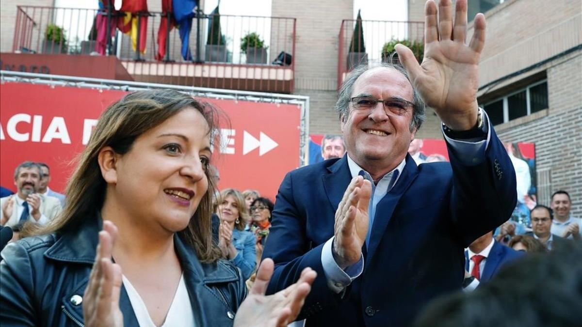 Iratxe García, junto a Angel Gabilondo en un acto de campaña para las elecciones europeas, el pasado mayo, en Madrid. 