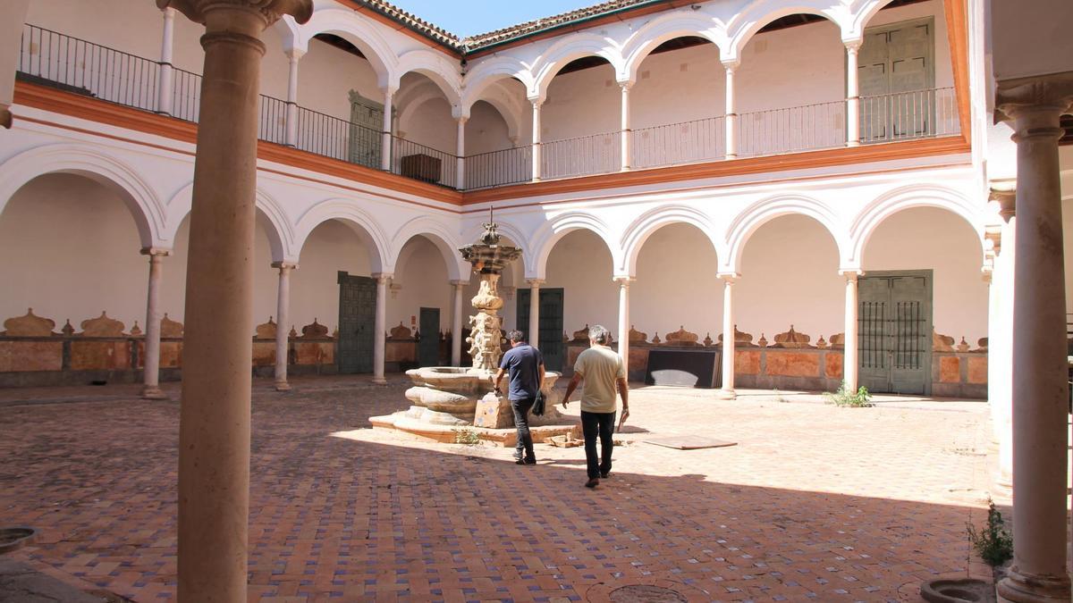 El Palacio de los Marqueses de Peñaflor. / El Correo