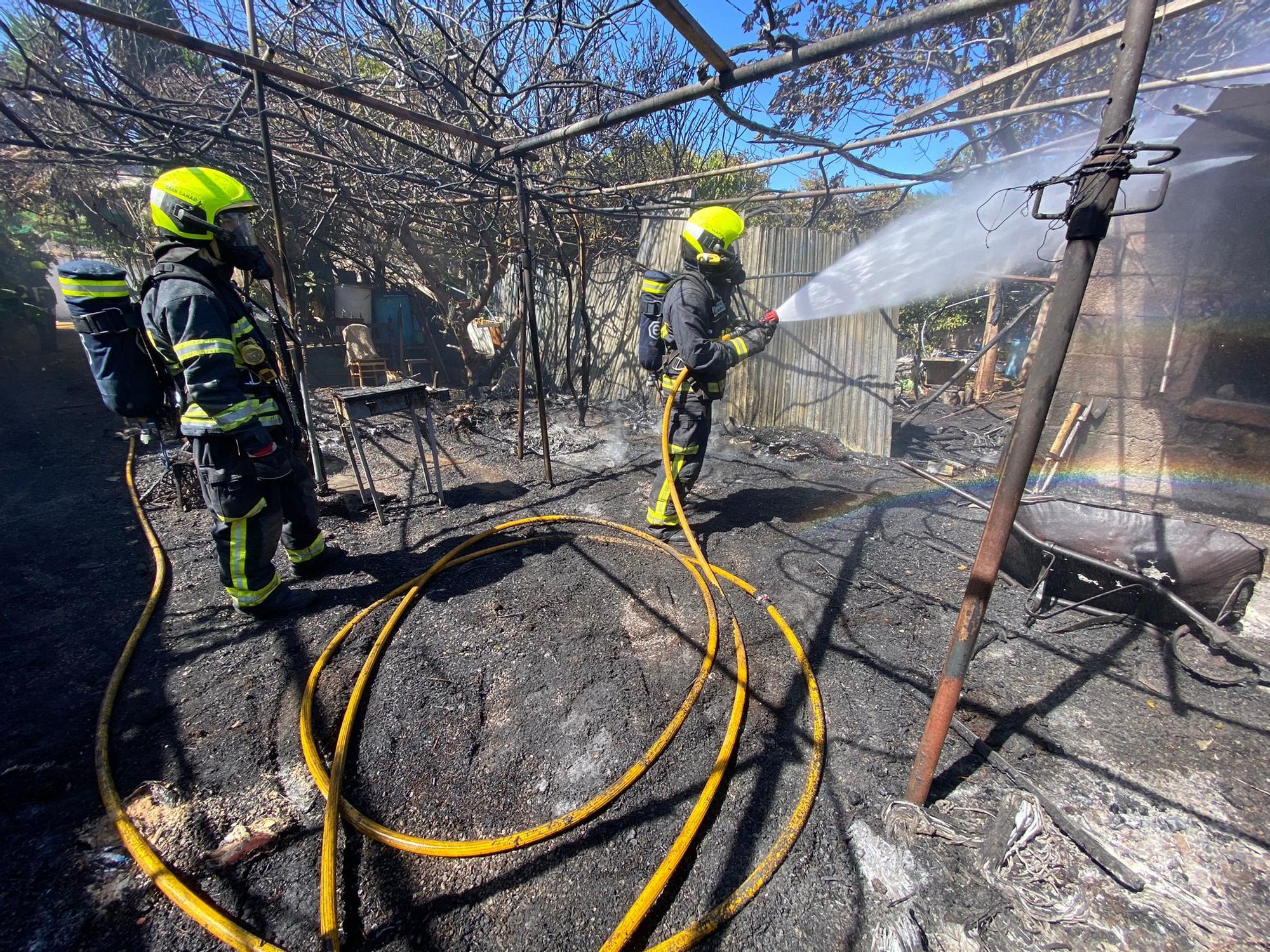 Fuego en una casa de Santa Lucía