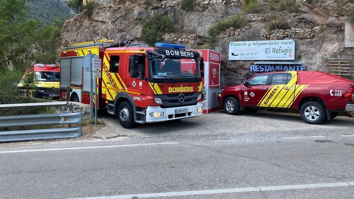 Imagen de los Bomberos en el rescate en Montanejos