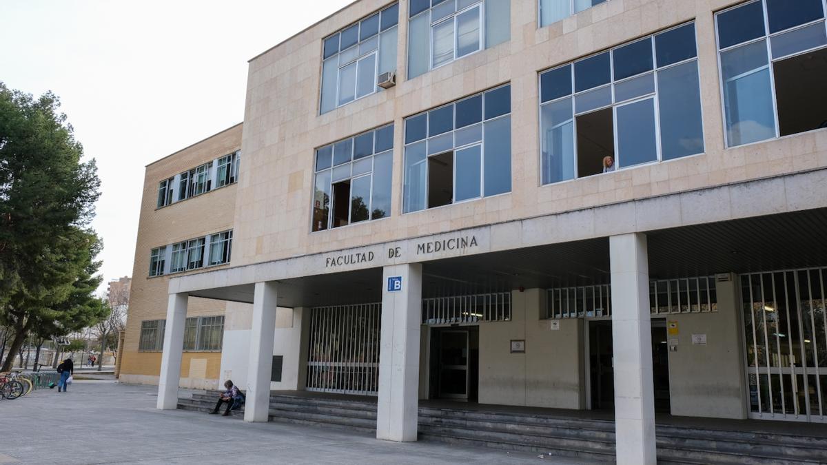 Edificio Facultad de Medicina. UNIZAR. Universidad de zaragoza