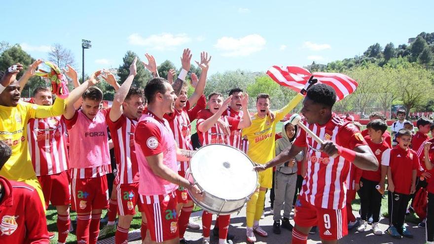 El CE Manresa derrota el Peralada i es queda a un pas de l&#039;ascens (1-0)