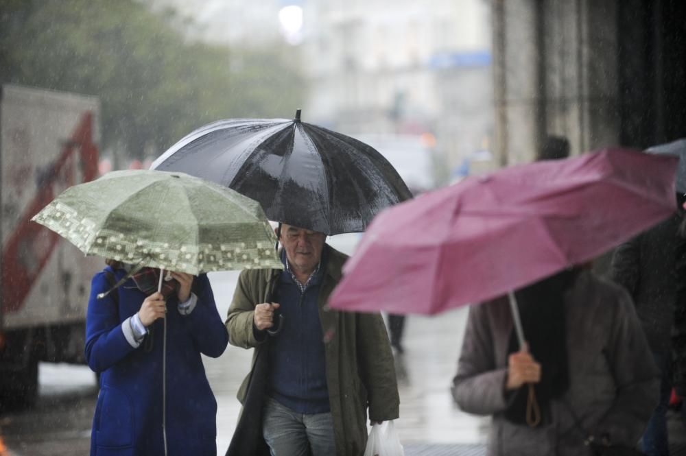 El litoral permanece en alerta naranja.