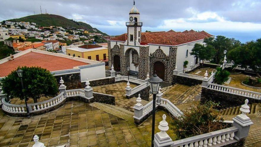 Plaza de la iglesia de Santa María de la Concepción.