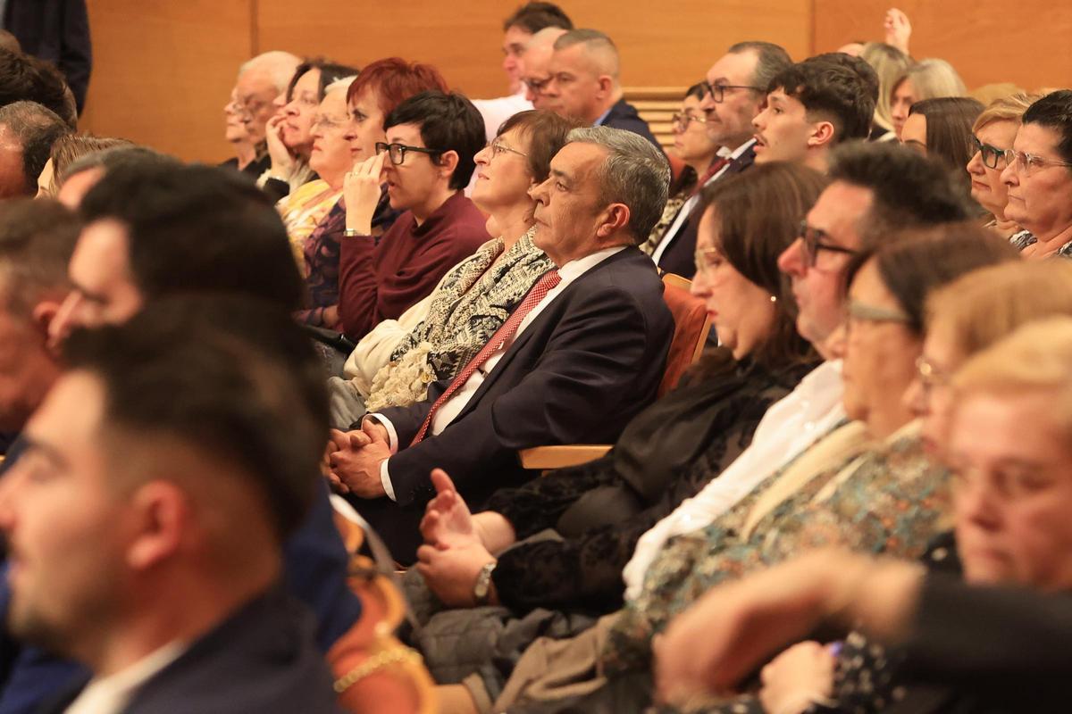 Galeria de fotos de l'homenatge a la reina i dames de les festes del 2025 a Vila-real