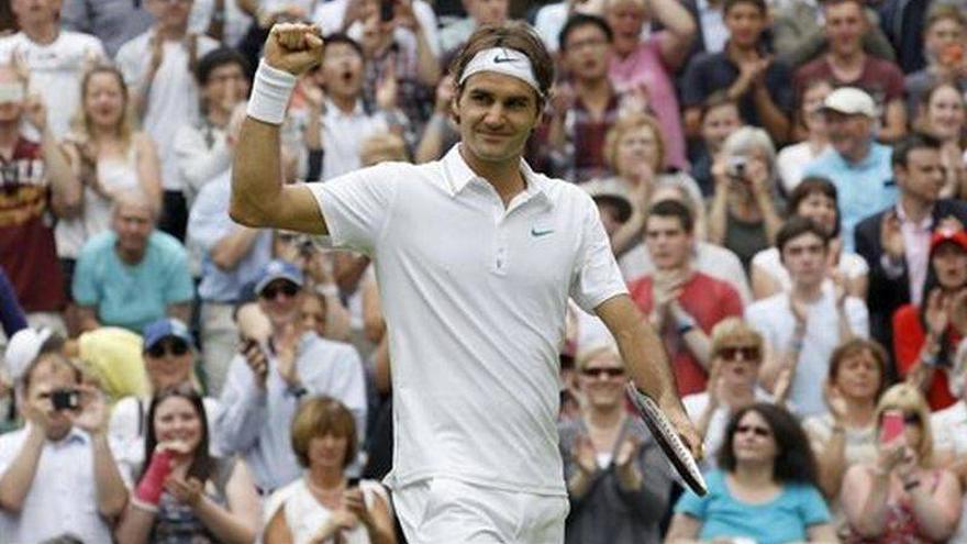 Federer no da opciones a Fognini y se mete en la tercera ronda