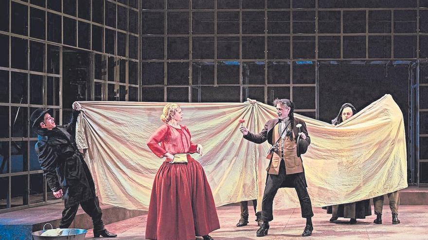 El esperpento de Ramón María del Valle-Inclán cobra vida en el Teatro Romea