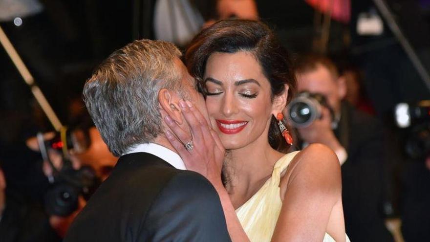 Amal y Clooney esperan gemelos