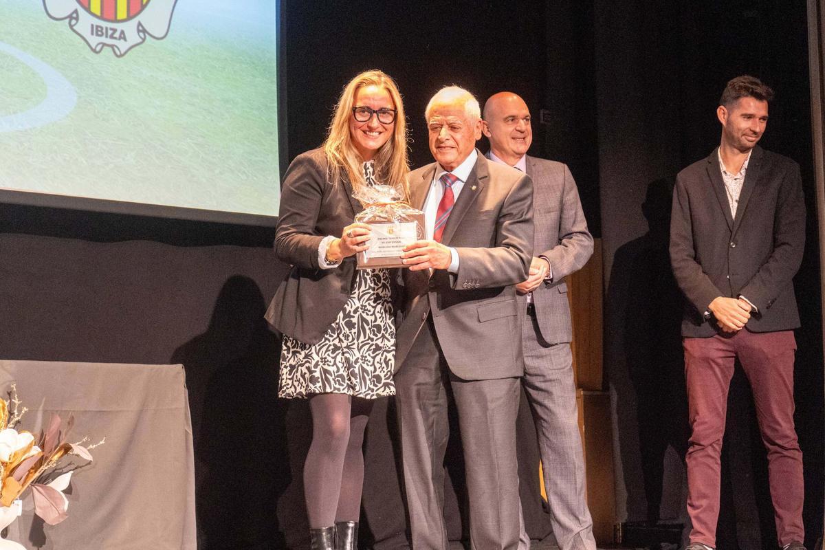 La Peña Deportiva celebra sus 90 años de historia con una emotiva gala llena de reconocimientos La Peña Deportiva celebra sus 90 años de historia con una emotiva gala llena de reconocimientos