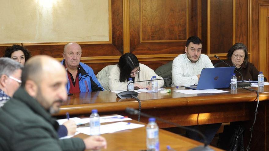 Lamazares pide a la Diputación consultar el expediente de la subvención para la mejora del vial entre Oseira y Carboentes