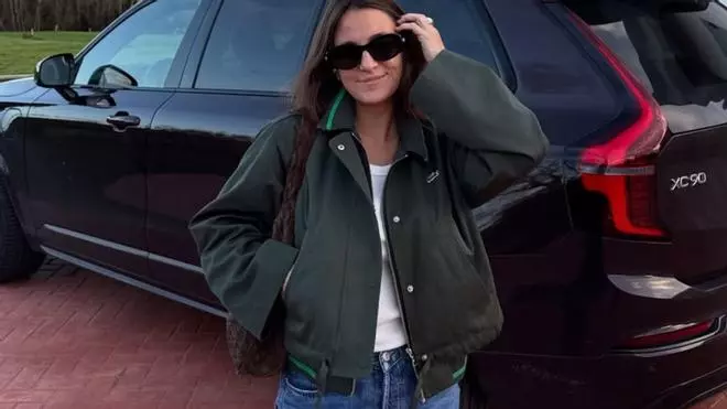 Marta Pombo ya llevaba en 2021 la chaqueta aviador de Lidl más buscada este invierno