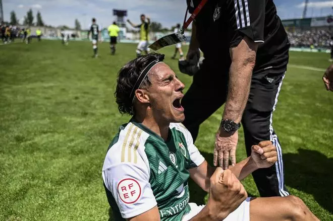 Las imágenes de la remontada del Cacereño ante el Ávila: locura en el 97 y pase a la final