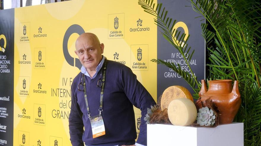 Toño Pérez, chef del restaurante de alta cocina Atrio, en el Foro Internacional del Queso: «El queso canario está a la altura de un tres Estrellas Michelin»