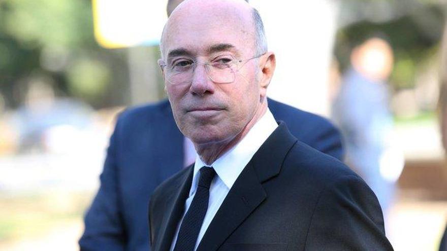 El filántropo David Geffen dona 46 millones de dólares para estudiantes de medicina de Los Ángeles