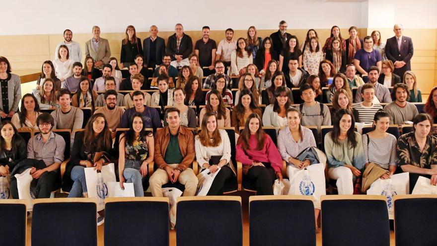 Colegiatura de nuevos médicos en el Colegio Médico de Pontevedra.  |  // MARTA G. BREA