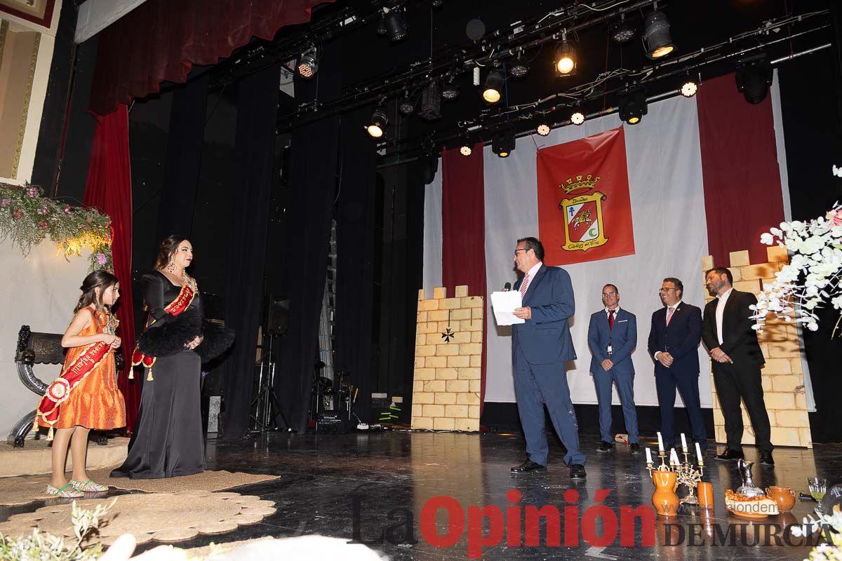 Presentación de las Amazonas del Bando de los Caballos del Vino de Caravaca