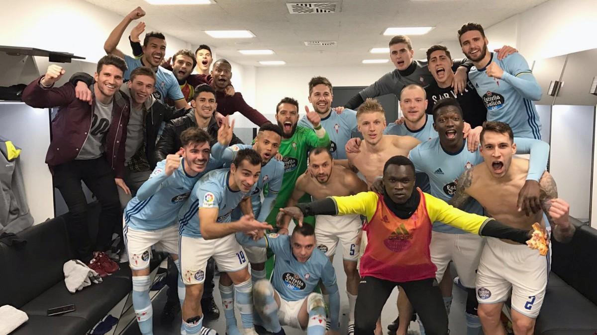 Los jugadores del Celta celebrando el pase a semifinales tras eliminar al Real Madrid en la Copa del Rey en el año 2017