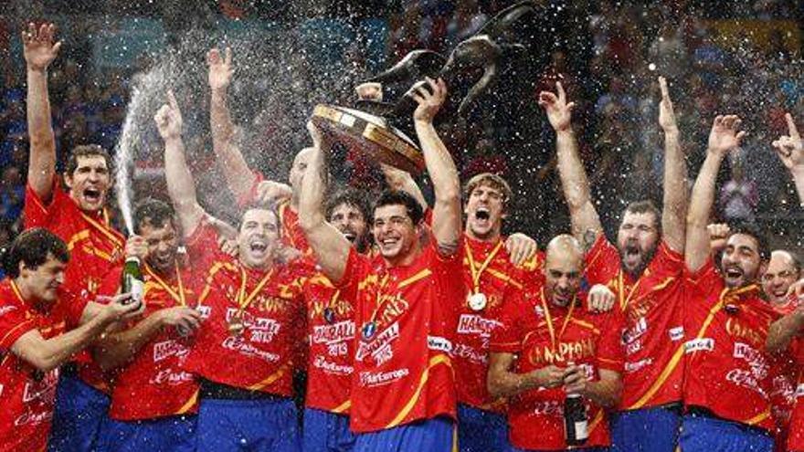 SSMM los Reyes y los Príncipes de Asturias recibirán este lunes en la Zarzuela a los campeones del mundo