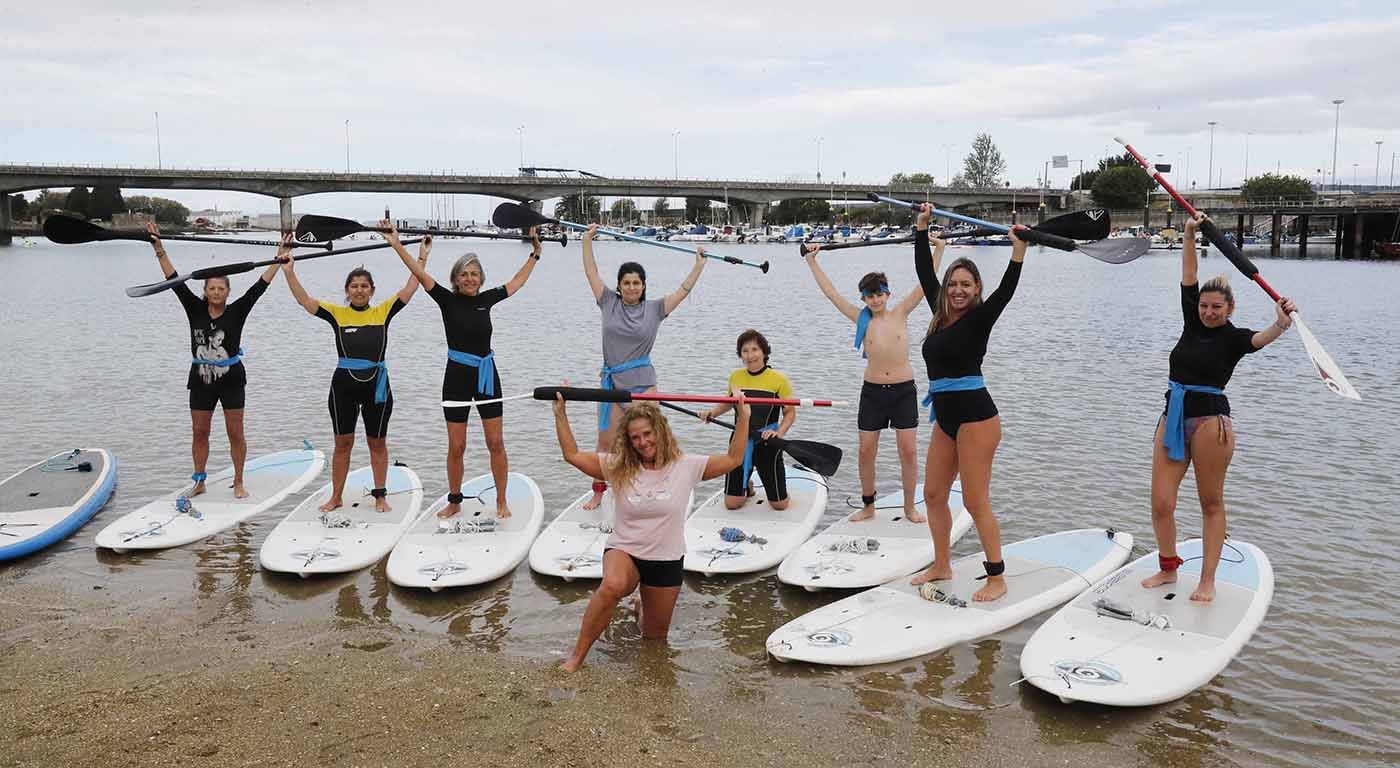 A la tendencia al alza de practicar pilates y yoga en el mar, se suman ahora las mascotas