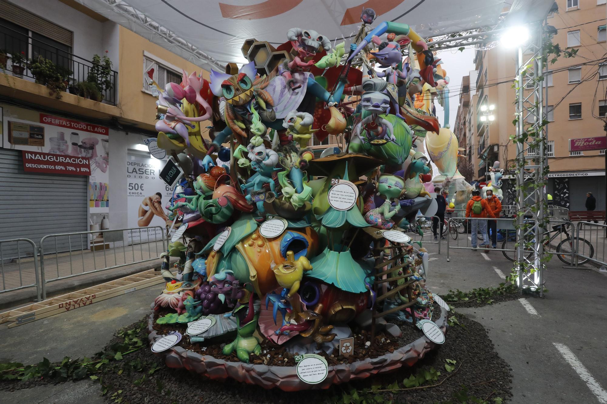 Todas las fotos de la falla infantil de Gayano Lluch