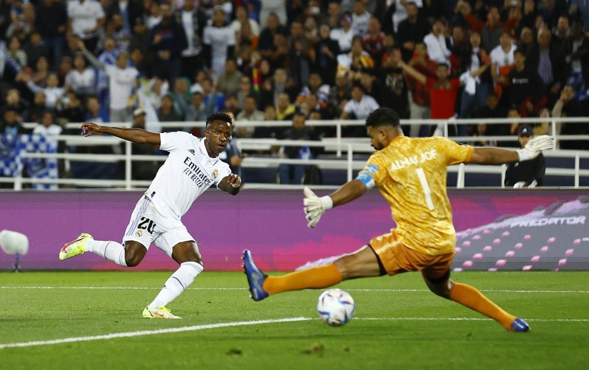 Vinicius marca el primer gol del Real Madrid en la final del Mundial de Clubes.