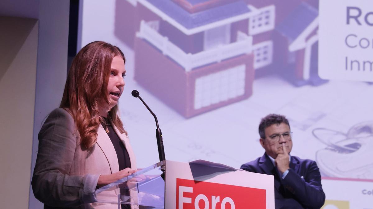 La concejal de Urbanismo y Conservación de Inmuebles de Alicante, Rocío Gómez, durante el foro.