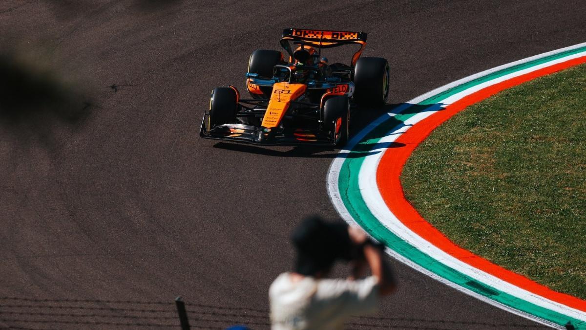 Piastri, en acción en el circuito de Imola