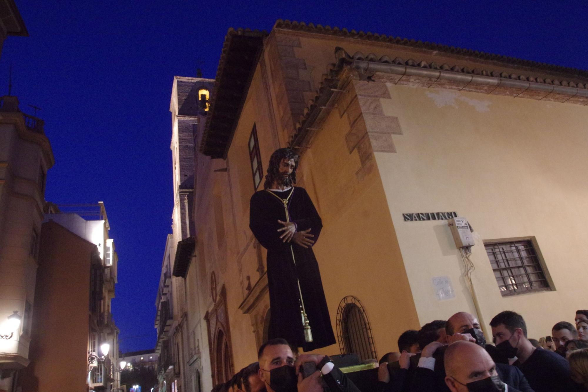 Traslado de la Pasión desde la iglesia de Santiago hasta los Mártires.