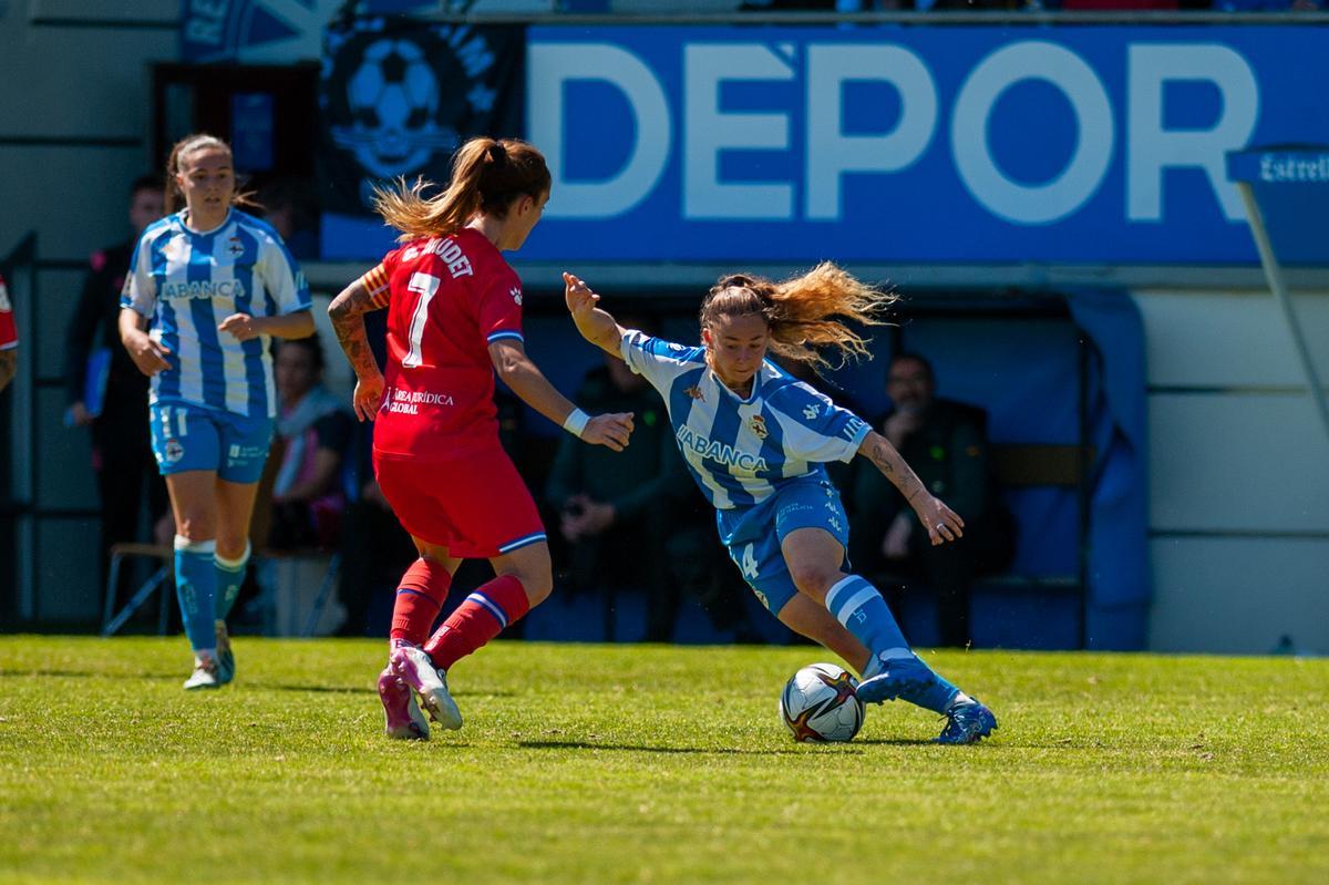 Una acción del Deportivo Abanca-Espanyol