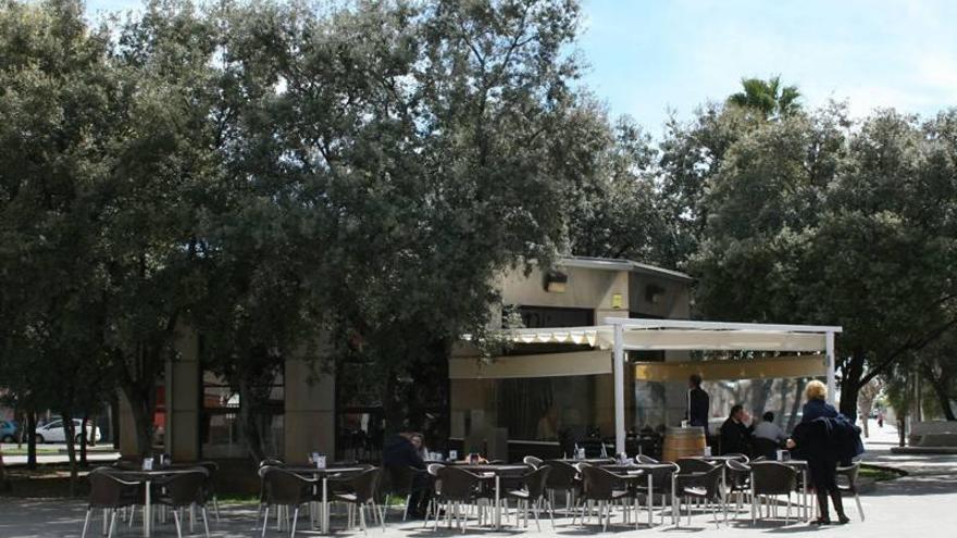 El bar de Santa Isabel de Almassora reabre tras adjudicarse por cuatro años