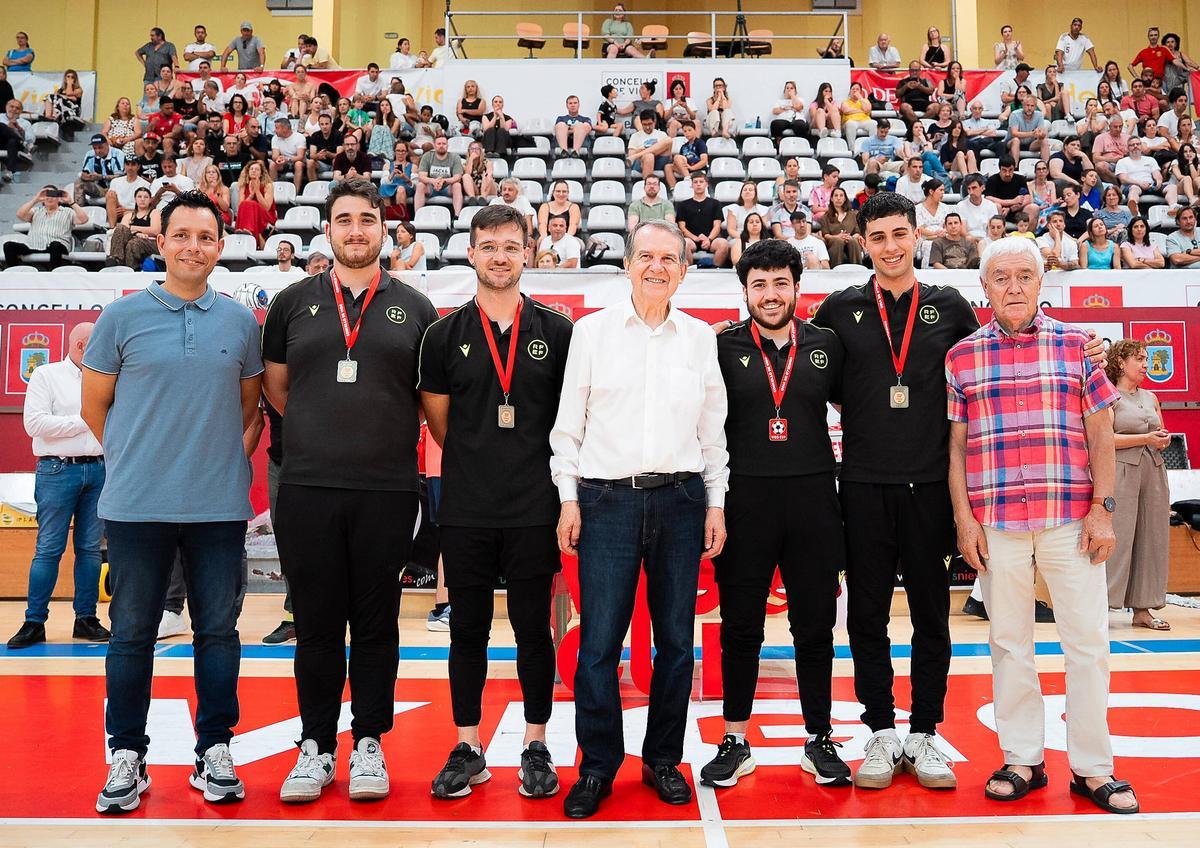 Trofeos del torneo Vigo Cup de fútbol sala