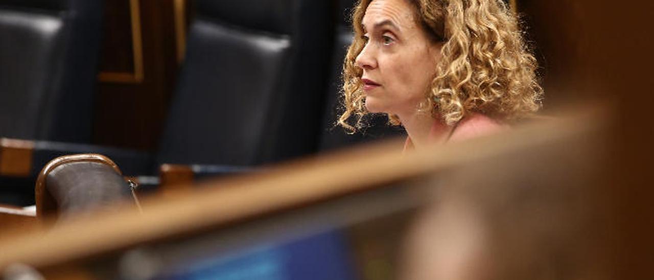 La ministra de Política Territorial, Meritxel Batet, en el Congreso.